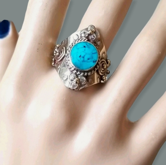 Southwestern Boho Tribal Turquoise Hand Crafted Adjustable Band Ring - Picture 2 of 16